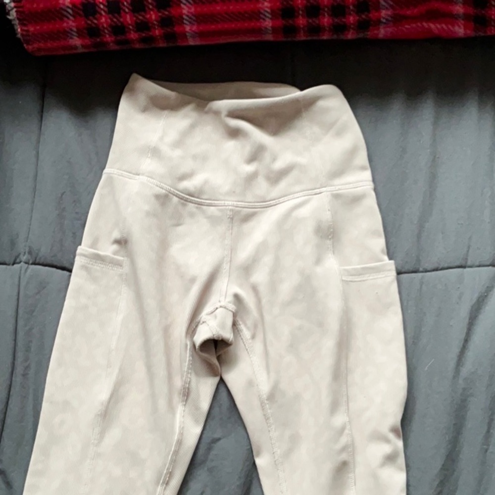 Womens Cream Leggings